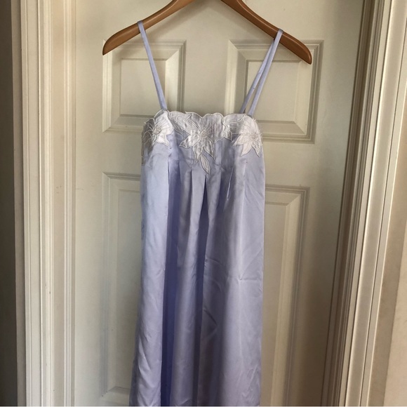 Vintage Natori appliqué Slip Nightgown Silky Long - Sm - Picture 3 of 11